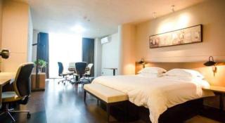 Jinjiang Inn select Hotel Kunming Economic Development Zone Kunming College - Kunming - 2