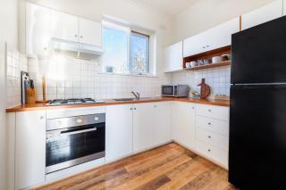 Cosy 1BR Apartment in heart of Elwood - 7