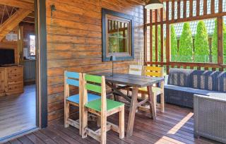 Amazing Home In Mscice With Wifi - Mścice - 9