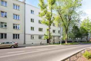 Metro Racławicka Comfy Apartment by BookingHost - 6