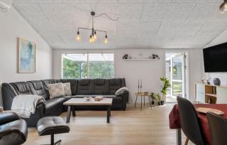Beautiful Home In Toftlund With Sauna - Toftlund - 8