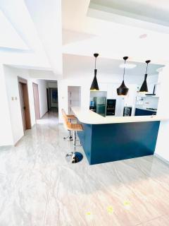 executive vibrant view four bedroom apartment with swimming pool ,modern equipped gym free parking space and, child play area and comforting rooftop with city views - Nairobi - 5
