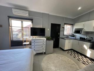 Garden View Cottage - Durban - 8