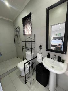 Garden View Cottage - Durban - 4