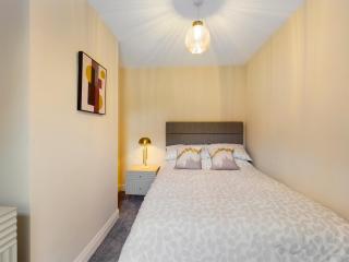 It's Broadway Baby! Great house close to City Centre - Belfast - 6