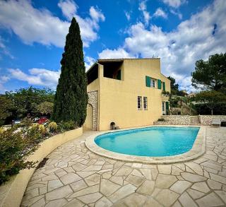 Les Hauts de Bezouce, Vue, Piscine & Calme - Bezouce - 4