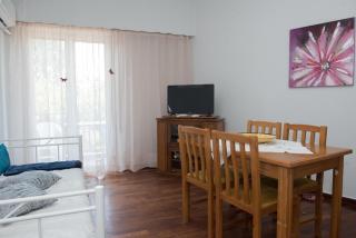 Minimal Flat in Historic Kerameikos by ΜΡS - Atene - 1
