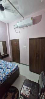 H K Paying Guest House - Ayodhya - 1