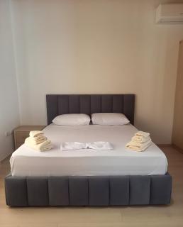 Jons Apartment - Gjirokastra - 1