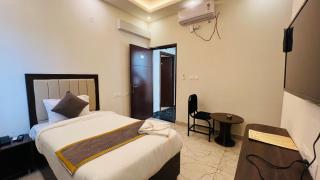 Hotel Airdrome Inn - Bangalore - 5
