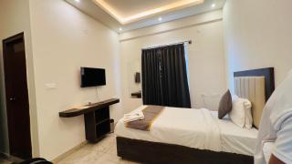 Hotel Airdrome Inn - Bangalore - 2