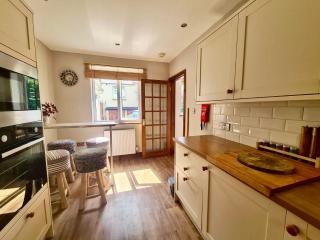 Spacious townhouse near Bude beaches - Bude - 9