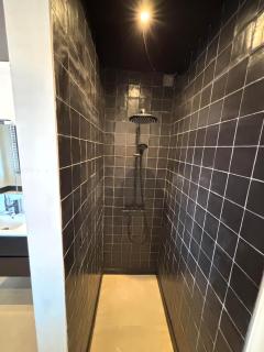 Family apartment with a large terrace - 4