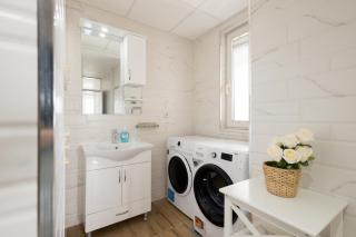 Cozy Apartment with Amazing Skopje City View - 1