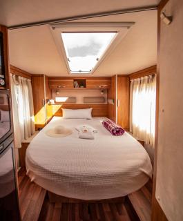 ATHENS MOTORHOME park ΗΥΜΕR exis cl camper - - 8