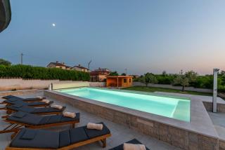 Villa Oliva with private pool - Žbandaj - 8