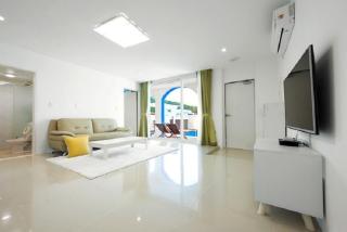 Yangyang Jijoonghae Pool Villa - Naehyŏl-li - 6