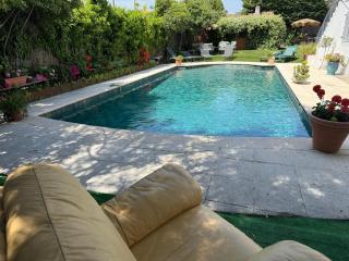 Étage privé dans maison chaleureuse avec piscine - Antibes - 1