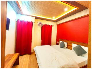 H0TEL NEW G P Near Z00 R0AD AND NAINI LAKE - A Luxury Collection of Hotel - Excellent Customer Service Experience Awarded - Nainital - 1
