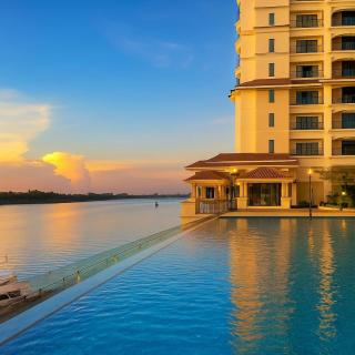 4PAX Studio, Netflix, Free WIFI, Riverine Diamond - Kuching - 0