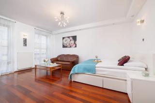 Krupnicza Studio with AC Next to Krakow Old Town by Noclegi Renters - Krakau - 5
