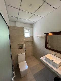 Lake Breeze Villa - Anuradhapura - 8