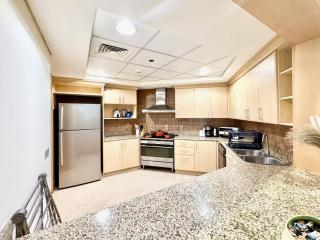 Palm Paradise Walk To Beach - 4