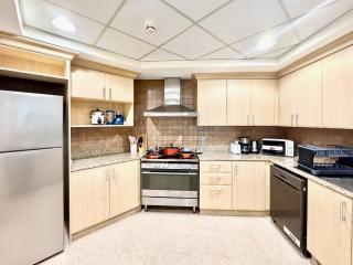 Palm Paradise Walk To Beach - 2