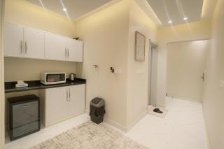 Luxury 1 BR Boulevard World 10 Min Nearby - Riad - 6