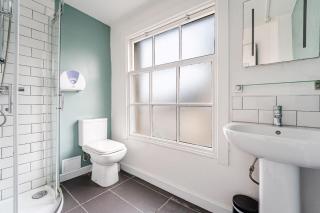 Georgian Shared House No'64 - By Clifton Short Lets - 4