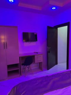 FULLY FURNISHED DAILY FLAT RENTALS AND APARTMENT RENTAL AT IPAM SELF SERVICE 2BEDROOM And 1 BED APARTMENT IN NEW OWERRI IMO STATE, WITH FREE SHUTLE PICK UP WITHIN OWERRI, kitchen and all living amenities included a home away from home, better than a hotel - - 1