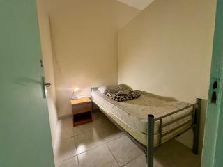 Backpacker's Bed - No Parking - 2