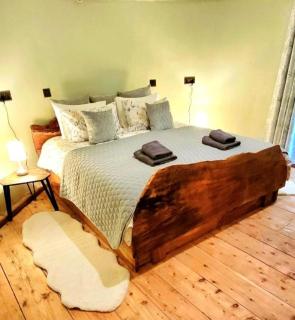 Lazy Daze Treehouse - Beaworthy - 3