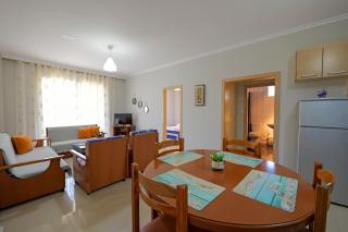Llamani Apartments - Himare - 9