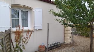 APPARTEMENT PRES DE ROYAN 7 MINUTES MER CONFORT CALME rdc espace détente jardin - Sémussac - 7
