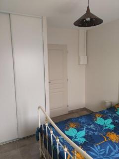 APPARTEMENT PRES DE ROYAN 7 MINUTES MER CONFORT CALME rdc espace détente jardin - Sémussac - 2