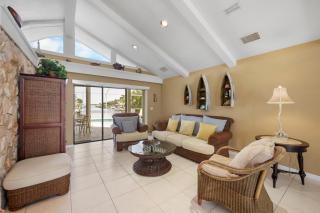 Boater’s paradise with unmatched water views - 8