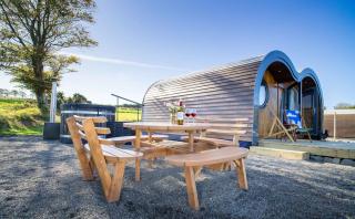 Let's Glamp Retro - Madonna - Capel-Cynon - 9