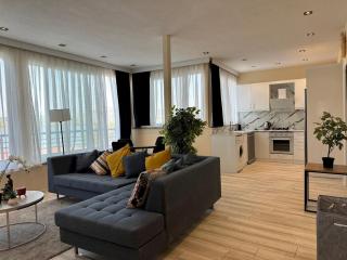 Stylish Lakeview Home 2 BR Steps to the Lake - Bogazici - 7