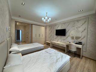 Koson Hotel - - 9