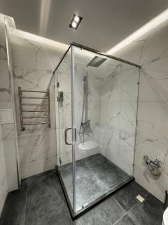 Koson Hotel - - 6