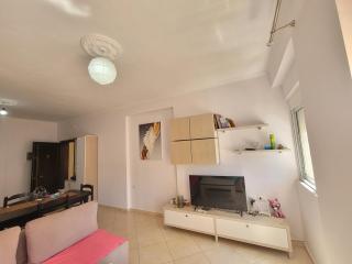 5 Road Apartment - Saranda - 7