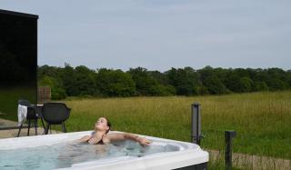 Mirror Houses Pound Farm - Meadow OOD - 2