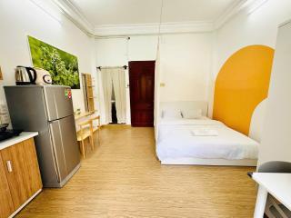 Private Kitchen Balcony Or Window Apart 1km From Airport - Ho Chi Minh - 1