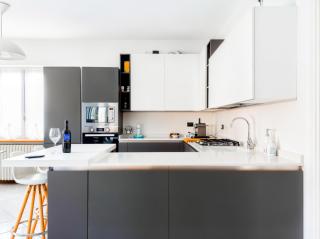 LAKESIDE SERENITY ESCAPE - Free Wi-Fi and Private Parking Included - Paratico - 9
