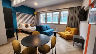 YalaRent Athens Central Suites - Perfect for Families & Groups - Athene - 0