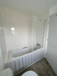 Vic Estates - Luton - 5