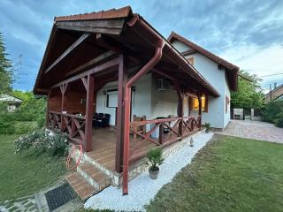 Holiday home with Jakuzzi and Sauna - Kisoroszi - 0