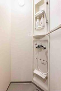 Namba 5 min walk, 100m to Kuromon Market in Sennichimae shopping district, 3 subway junctions - Osaca - 5