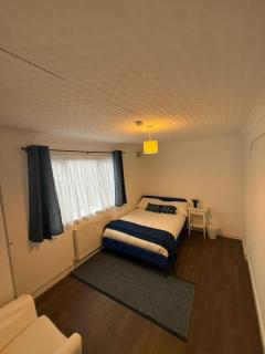 Crayford Holiday House - Slades Green - 4